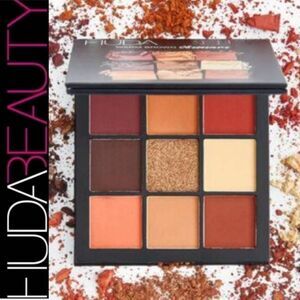 Huda Beauty Obsessions Mini Eyeshadow Palette